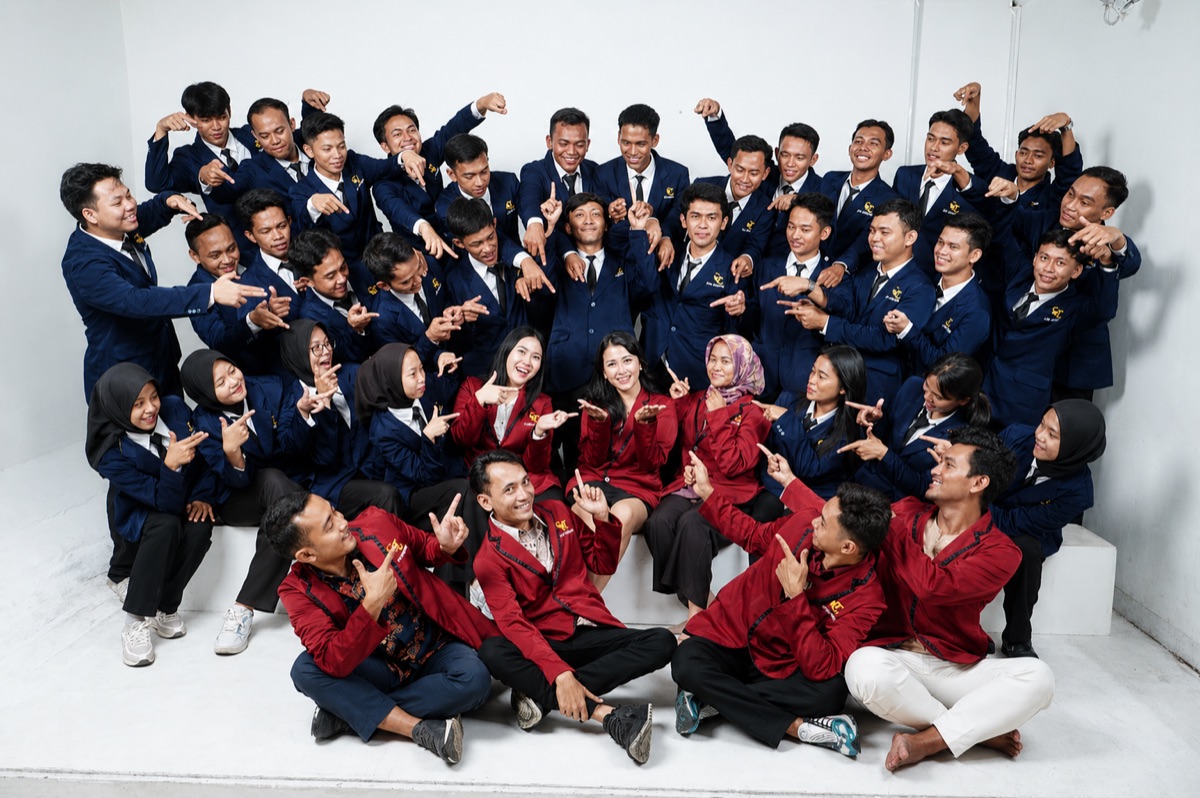 LPK Momotaro Nihongo Gakkou Education